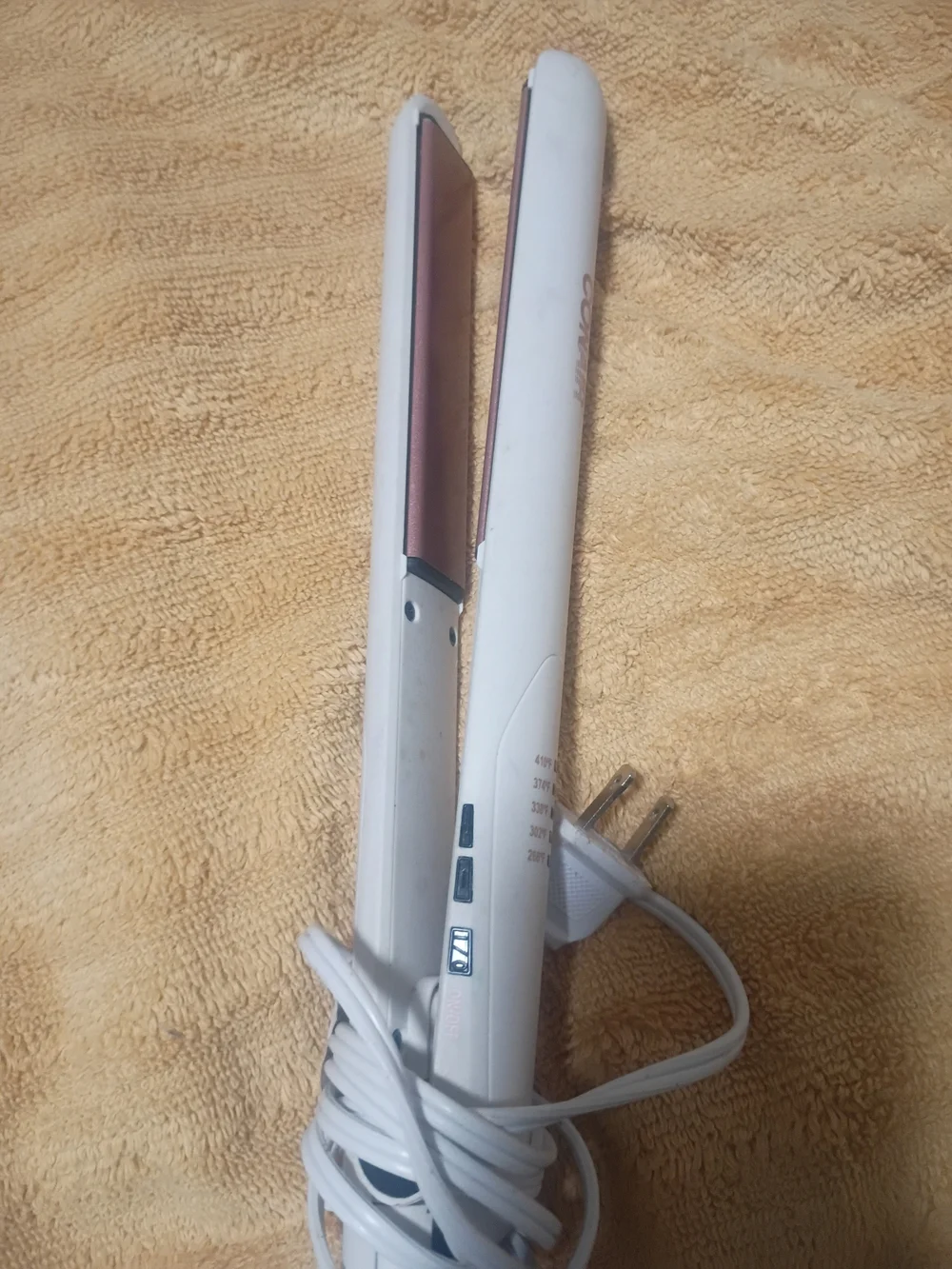 Conair white ceramic